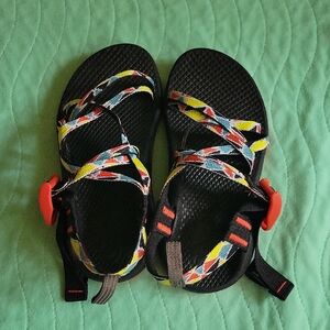 Chaco Kids Sandals with Multicolor Straps Size 1 NWOT